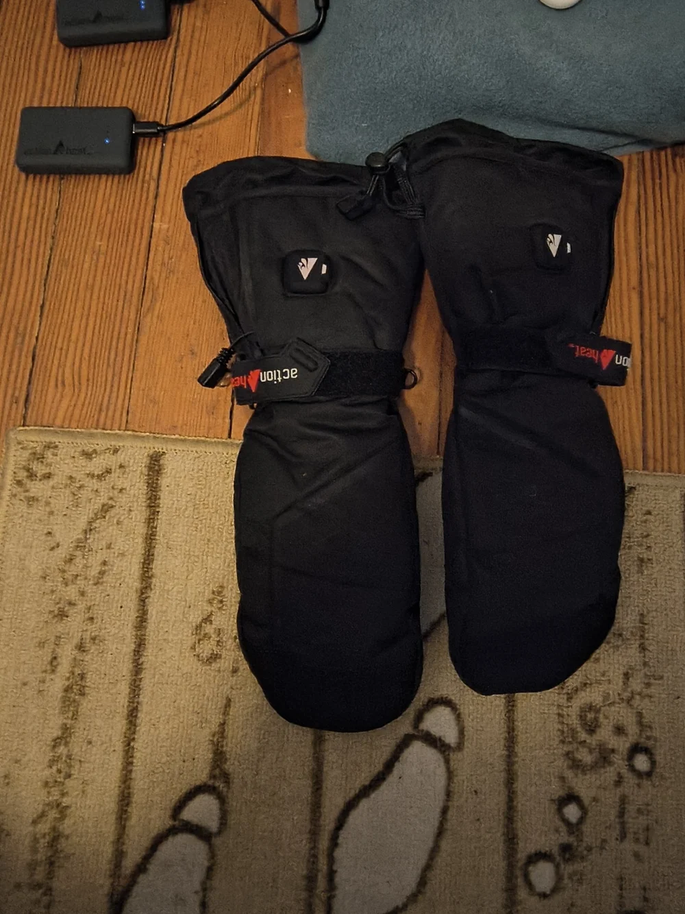 Men's Black Heated Mittens -